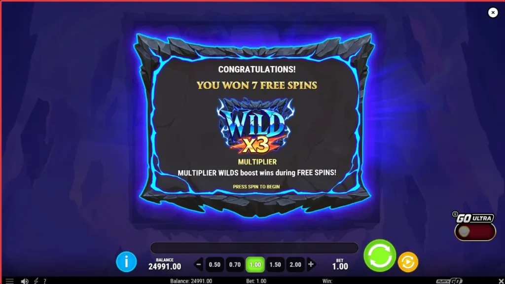 Tampilan antarmuka seluler slot Triple Beasts of Fortune dengan latar belakang ngarai dan simbol hewan.